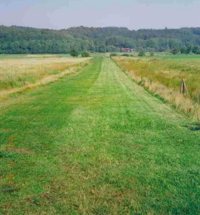 Broforløbet er markeret med en forhøjning i landskabet